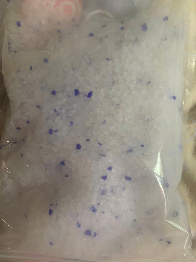 Cát thủy tinh thú cưng